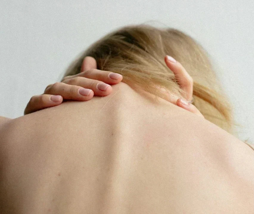 Sleeping Without a Pillow: Benefits, Risks & Neck Pain Relief